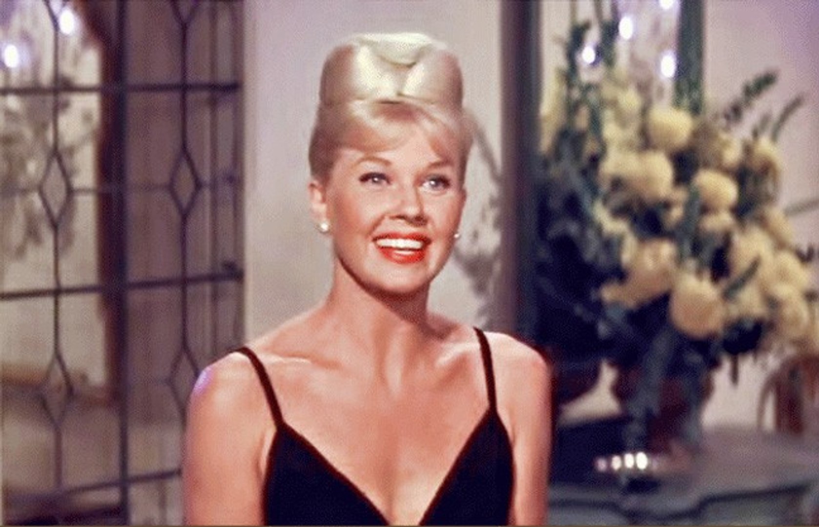 A Touch of Mink – Where Glamour Met Grit in 1962 A Touch of Mink – Where Glamour Met Grit in 1962