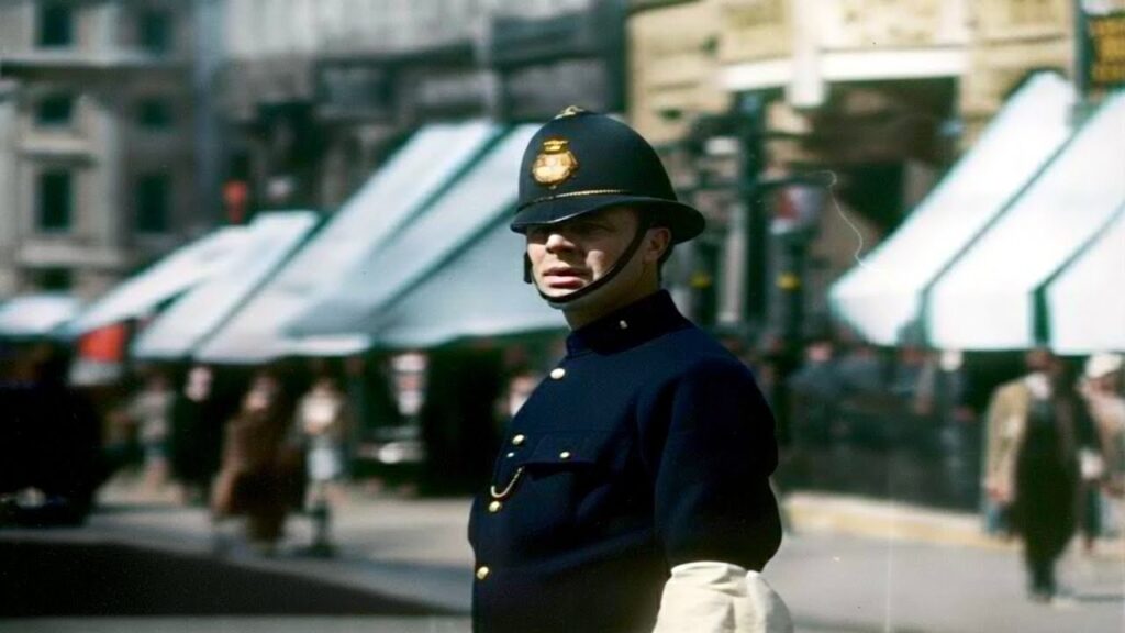 London 1920s in color, Post WWI [60fps, Remastered] w/ Sound Design