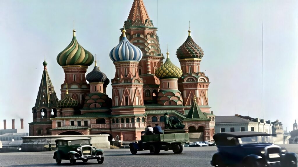 1930s – Soviet Moscow & Leningrad in Color [60fps, Remastered] w/ sound